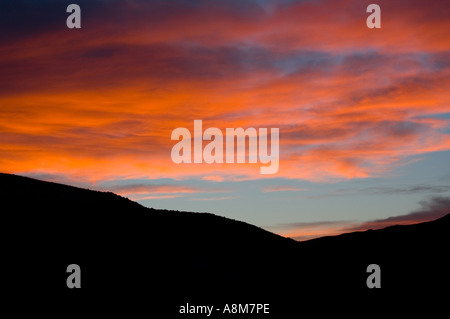 IDAHO OREGON CANYONLANDS rosso tramonto sopra le montagne Owyhee Owyhee River Foto Stock