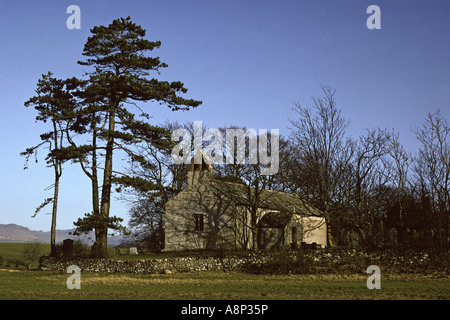 Chiesa di San Giovanni Evangelista, Waberthwaite. Parco Nazionale del Distretto dei Laghi, Cumbria, Inghilterra, Regno Unito, Europa. Foto Stock