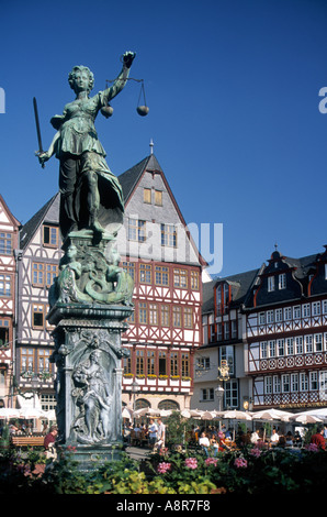 L'Ostzeile Romerberg Frankfurt am Main Germania Foto Stock