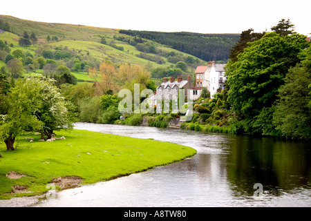 River a Carrog Galles del Nord Regno Unito Foto Stock