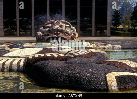 Tlaloc, pioggia dio, scultura, fontana, tessere di mosaico, da Diego Rivera, Diego Rivera, Chapultepec Park, Città del Messico, del Distretto Federale, Messico Foto Stock