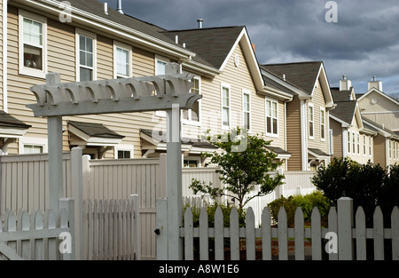 Moderno e basso reddito sviluppo di alloggiamento nel New Haven, Connecticut Foto Stock