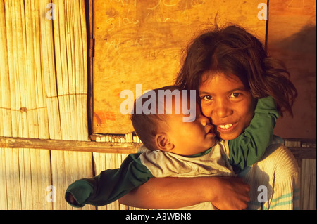 Ragazza con Baby Foto Stock