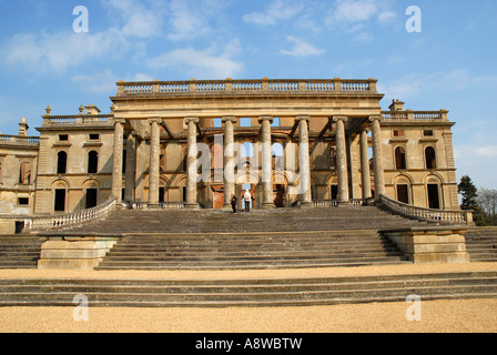 Rovinato facciata a sud della Corte Witley in Worcestershire Foto Stock