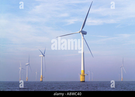 Generatori di turbine eoliche a Scroby Sands al largo della costa di NORFOLK REGNO UNITO La fattoria eolica può essere visto da di Great Yarmouth Foto Stock