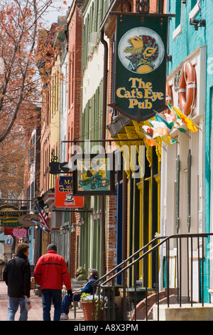 Thames Street facciate Fells Point quartiere Baltimore, Maryland Foto Stock