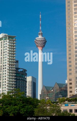 Menara KL Tower di Kuala Lumpur in Malesia utilizzati per le telecomunicazioni Foto Stock