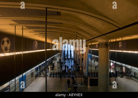 La stazione metropolitana di Canary Wharf e - Jubilee Line Extension - Londra Foto Stock