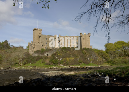 Il castello di Dunvegan home del Mcleods Isola di Skye in Scozia Foto Stock