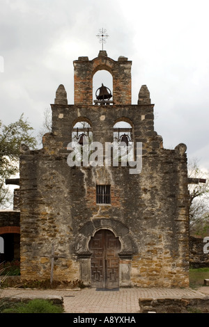 Missione Espada Torre Campanaria. San Antonio Texas. Missione cattolica parte del National Park Service (NPS) Foto Stock