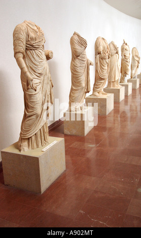 Il marmo statue romane presso il Museo Achaeological di Olympia Foto Stock