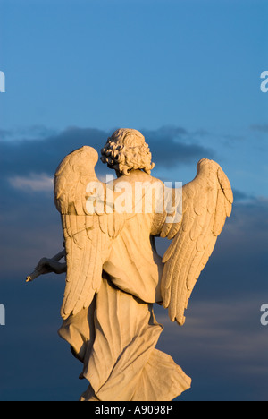 Roma Italia del Bernini angelo barocco sculture sul Ponte Sant' Angelo Foto Stock