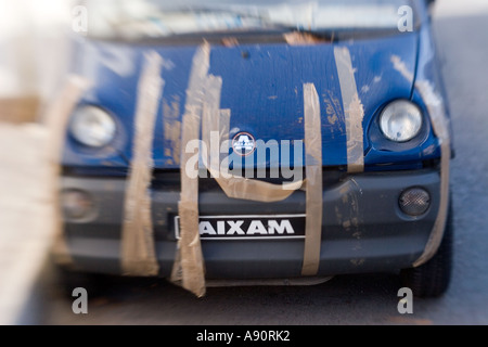 Palma de Mallaorca vecchia auto fissata con nastro adesivo Foto Stock