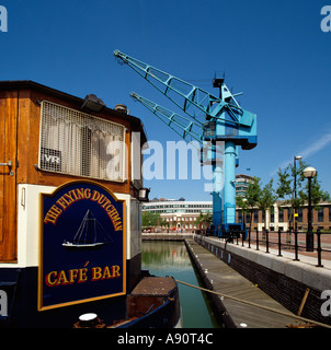 Salford Quays Manchester vecchie funzioni vengono mantenute a Salford Quays area di riqualificazione Foto Stock