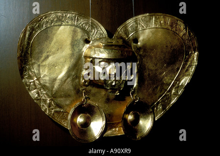 SC-8 'oro maschera facciale Foto Stock