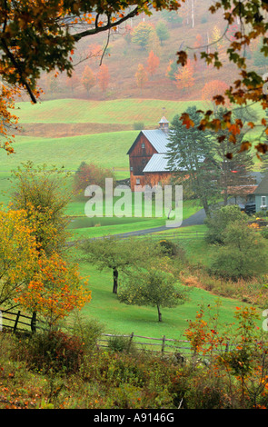 Farm in Fall near Woodstock, Vermont, USA Foto Stock
