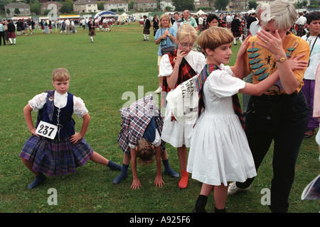 Danze popolari scozzesi concorrenza al mondo Pipe Band Championship in Glasgow Scotland Foto Stock