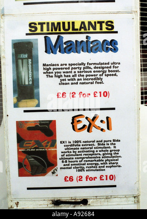 In stallo la vendita di succedanei del legale di stupefacenti illegali al festival di cannabis in Brockwell Park nel Sud di Londra. Foto Stock