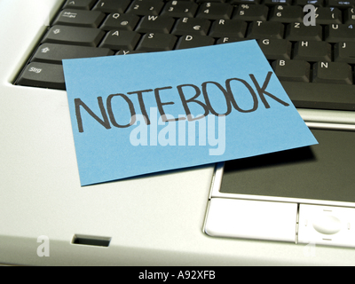 Nota memo su notebook notebook portatile Foto Stock