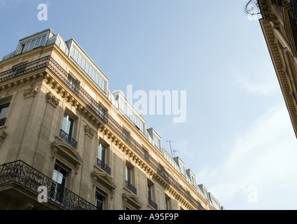 Parigi, Francia, appartamento edificio, basso angolo di visione Foto Stock