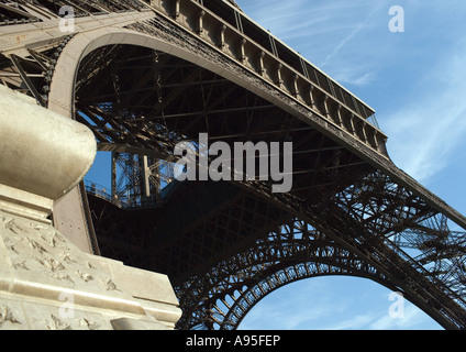 Parigi, Francia, la Torre Eiffel, vista ritagliata Foto Stock