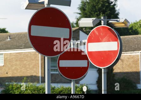 Confusione alcuna voce segni nel Surrey in Inghilterra Foto Stock
