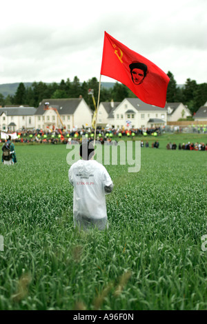 Il 31st G8 Summit si è tenuto presso il Gleneagles Hotel a Auchterarder Scotland. Questa foto è stata scattata da uno dei primi attivisti che hanno attraversato le linee di polizia Foto Stock