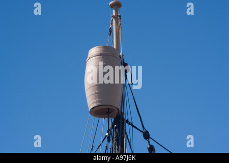 Crows Nest sulla RRS Discovery nave al Discovery Point a Dundee, Regno Unito Foto Stock