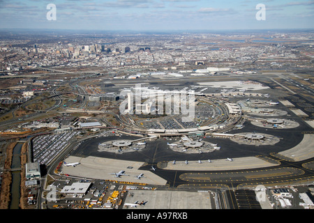 Vista aerea di Newark Liberty International Airport si trova a Newark, New Jersey, U.S.A. Contea di Essex Foto Stock