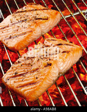 Barbecue di filetti di salmone Foto Stock