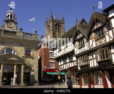 Il burro di Croce e Broad Street, Ludlow, Shropshire, Inghilterra, UK, Regno Unito, Gran Bretagna, Europa Luglio 2006 Foto Stock