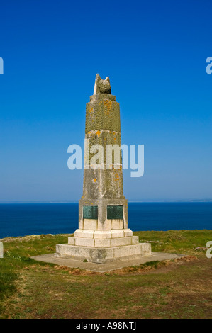 Il Marconi monumento di poldhu vicino a Mullion,cornwall,Inghilterra Foto Stock