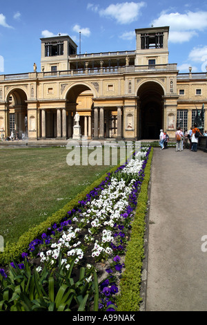 L'Orangerie nei giardini del palazzo Sanssouci a Potsdam in Germania Foto Stock