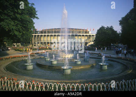 Fontana CONCERT HALL Tivoli Gardens Copenhagen DANIMARCA Foto Stock