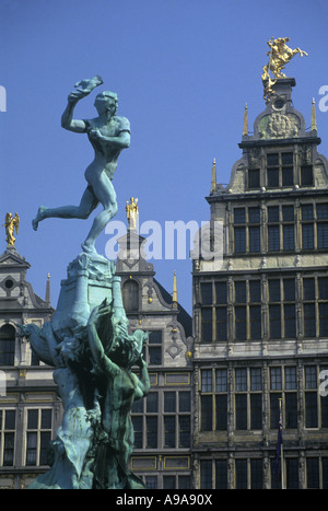 Fontana di BRABO TOWN HALL GRANDE MERCATO Anversa in Belgio Foto Stock