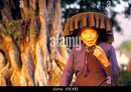 Hong Kong Hakka lady in nuovi territori in Cina Foto Stock