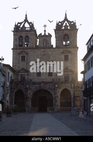 Vista della magnifica chiesa & architettura ecclesiastica di capitale religiosa Braga Porto Norte Portogallo del Nord Europa Iberia Foto Stock