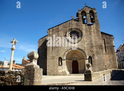 Veduta di una chiesa nel centro storico della città di Betanzos Galizia A Coruña España Iberia Spagna Europa Foto Stock