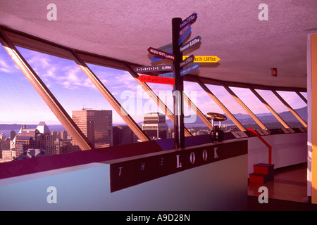 Direzione e di orientamento vista da "la vedetta" al "centro del porto' Downtown Vancouver British Columbia Canada Foto Stock