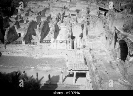 Vista panoramica di Ercolano Scavi Ercolano Napoli Napoli Campania Italia meridionale della penisola italiana Italia Europa Foto Stock