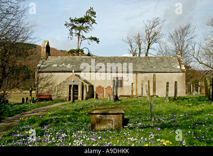 Chiesa di San Giovanni Evangelista, Waberthwaite. Parco Nazionale del Distretto dei Laghi, Cumbria, Inghilterra, Regno Unito, Europa. Foto Stock