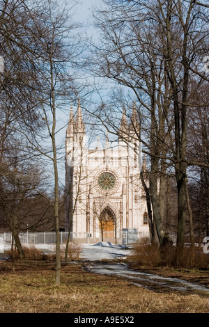 Petergof. Alexandria Park la Chiesa di San Alessandro Nevsky a Petergofe Foto Stock