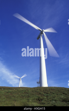 Fattoria eolica turbine sulla sommità di una collina, Regno Unito, Scozia, Moray Foto Stock