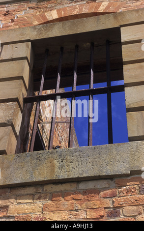 Barre di ferro in una finestra in Port Arthur insediamento trusty, Tasmania, Australia Foto Stock