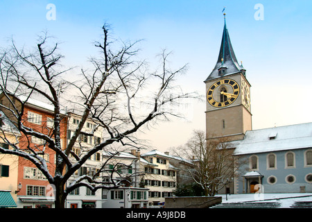 La Svizzera Zurigo St Peterhofstatt chiesa San Pietro in inverno Foto Stock