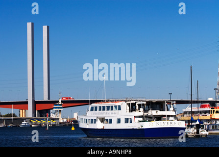 Melbourne Cityscape / il Ponte Bolte in Melbourne Docklands / Melbourne Victoria Australia. Foto Stock