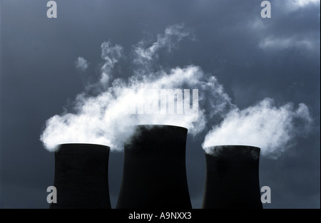 Iconico Didcot una centrale elettrica a carbone delle torri di raffreddamento, Oxfordshire, Regno Unito. Foto Stock