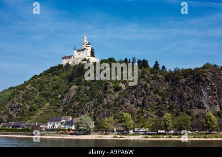 Il Marksburg castello vicino a Braubach sul fiume Reno, Renania, Germania, Europa Foto Stock