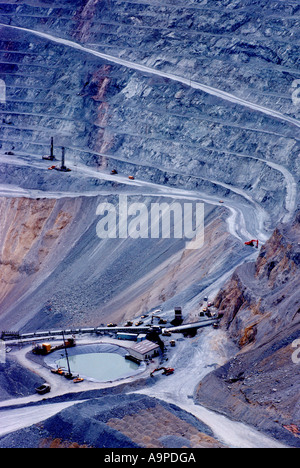 Aprire Pit miniera di rame, l'isola di Vancouver, BC, British Columbia, Canada - oro, argento, molibdeno sottoprodotti di data mining Foto Stock