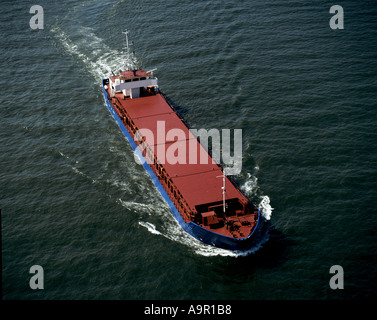 Piccolo General Cargo Firth of Forth Scozia Scotland Foto Stock